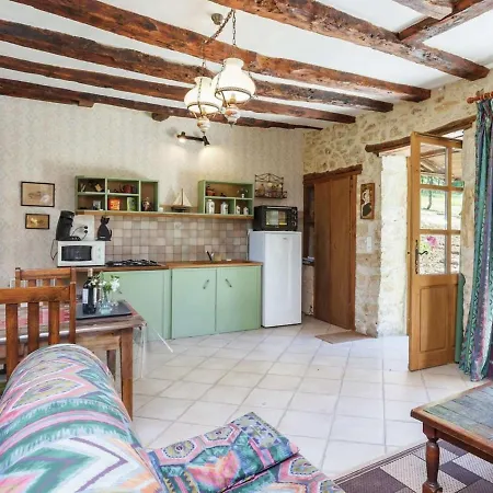 Holiday Home Les Peyries Peyzac-le-Moustier